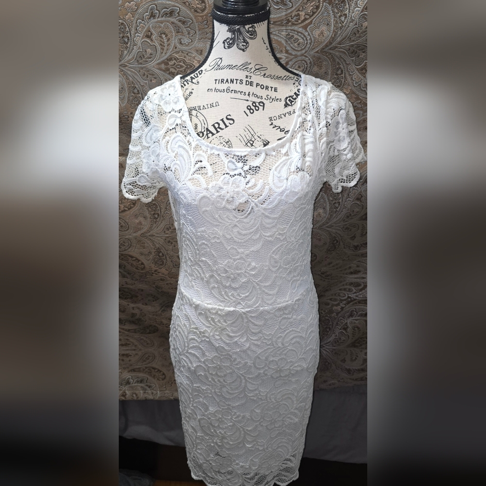 White lace dress Junior Size L.